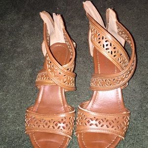 Brown wedges